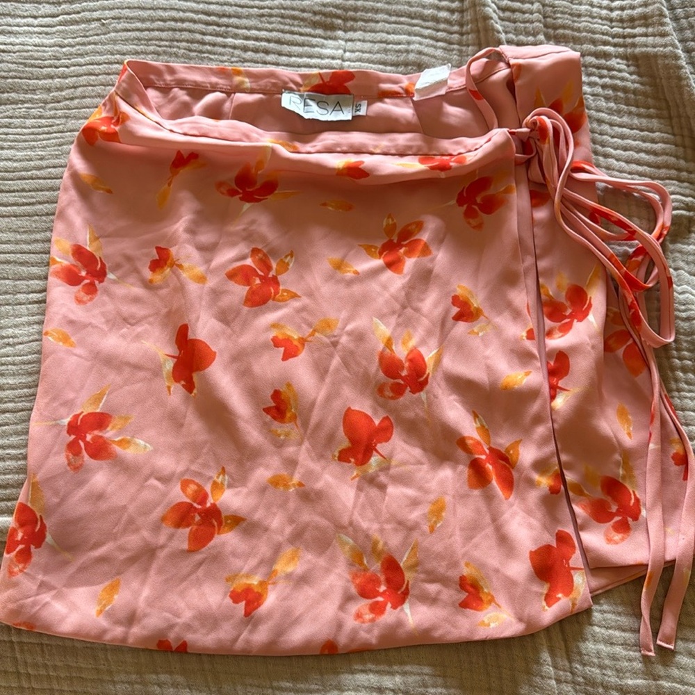 RESA SASSY SKIRT BRAND NEW XS